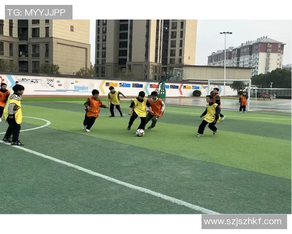 小学生足球：培养团队精神与身体素质的最佳运动选择